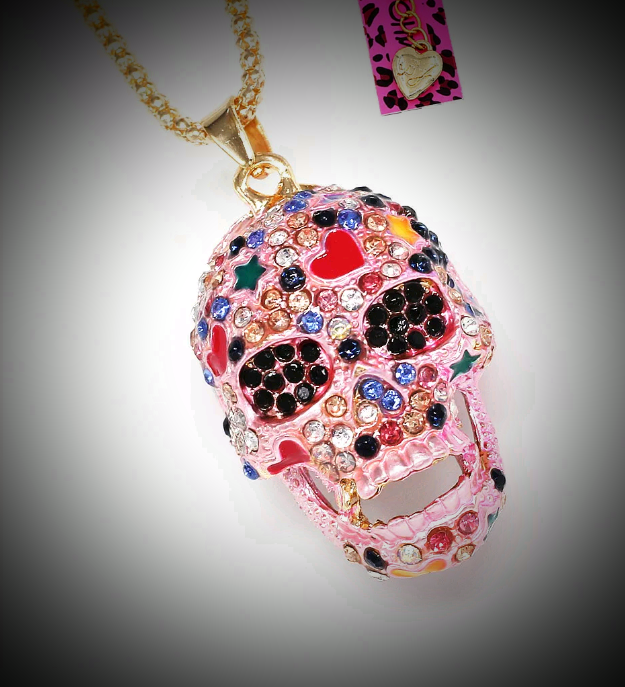 Skull 3D Pendant Authentic Betsey Johnson