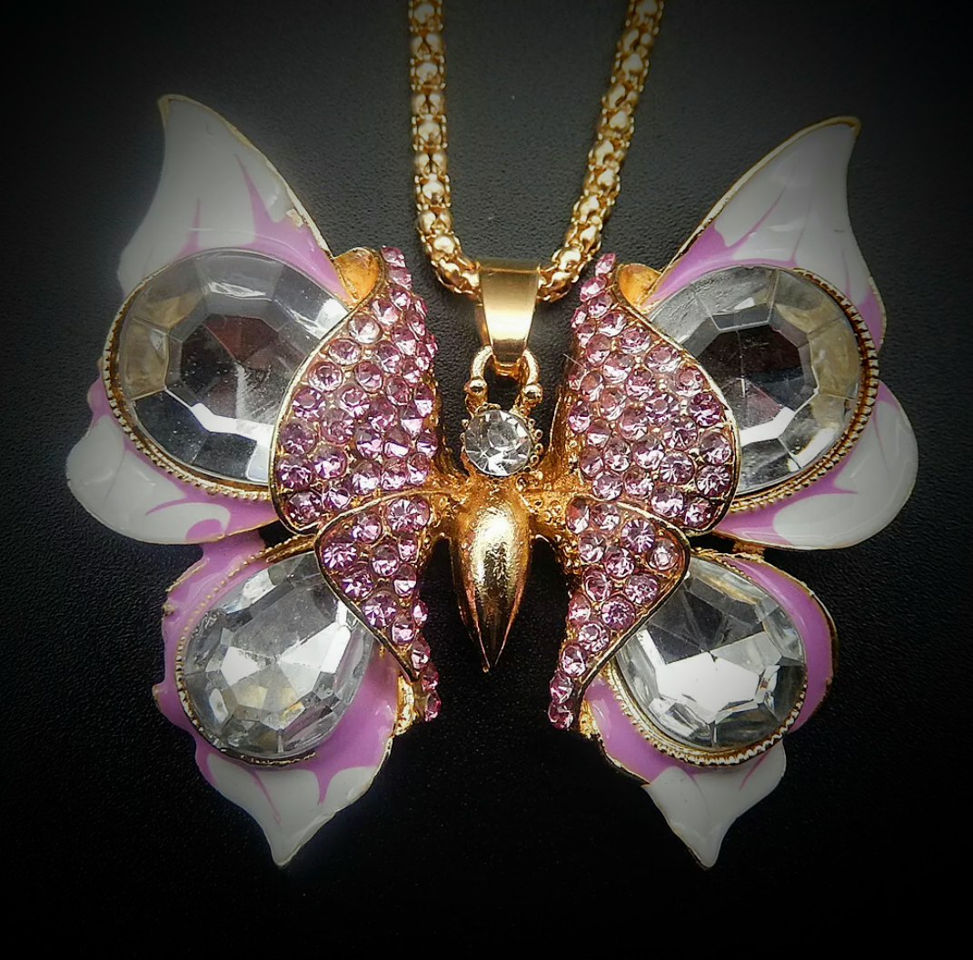 Authentic Betsey Johnson Statement Crystal Butterfly Pendant Necklace – Pink & White Enamel