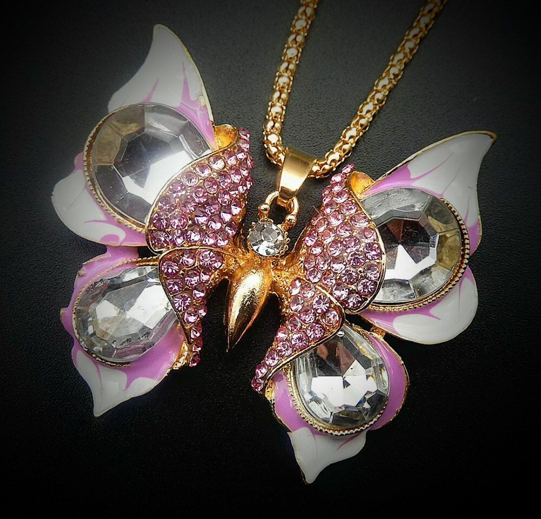 Authentic Betsey Johnson Statement Crystal Butterfly Pendant Necklace – Pink & White Enamel
