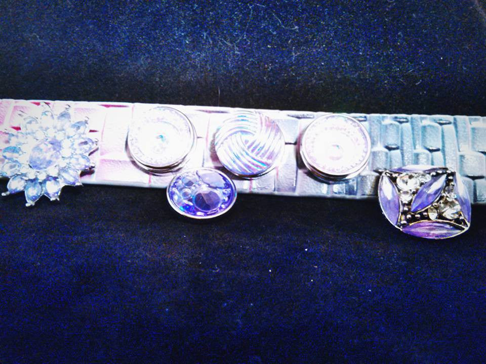 HOT NEW FASHION SNAP AND SWITCH 18mm  Snaps LEATHER BRACELET PURPLE with multiple snaps