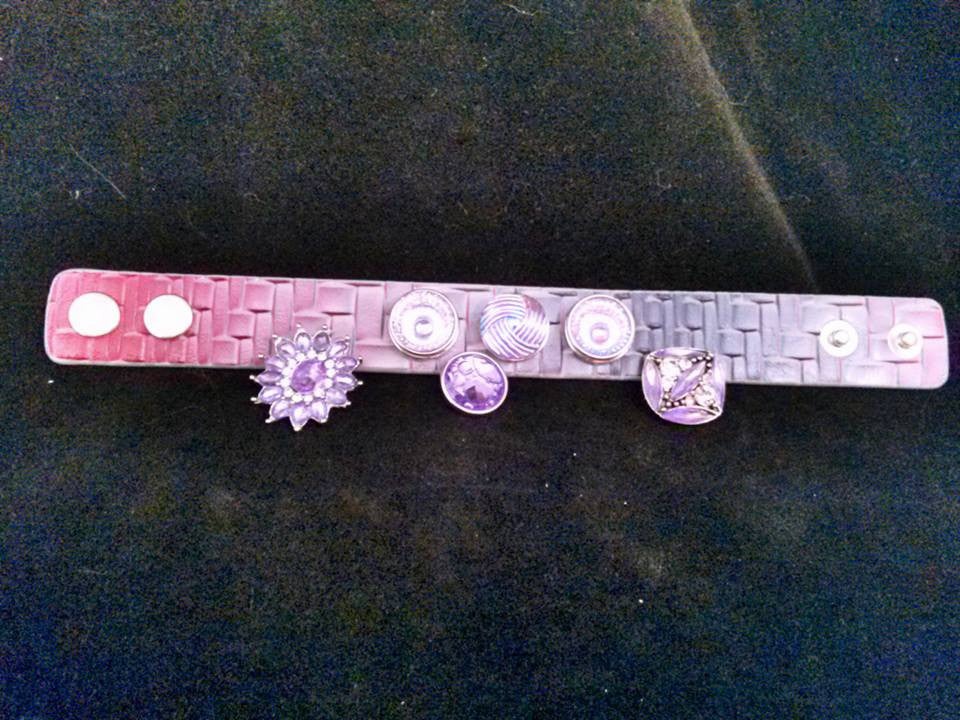 HOT NEW FASHION SNAP AND SWITCH 18mm  Snaps LEATHER BRACELET PURPLE with multiple snaps