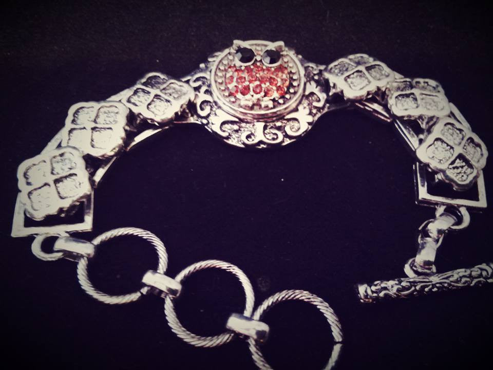 HOT NEW FASHION SNAP AND SWITCH 18mm  Snap bracelet with multiple Rhinestone Snaps