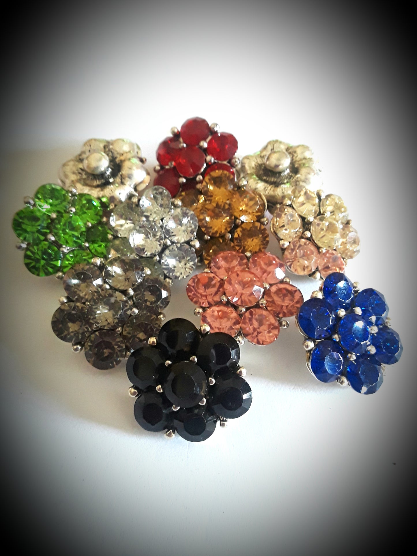 Nooda SNAP AND SWITCH 18mm  Snaps multiple colors Rhinestone clusters