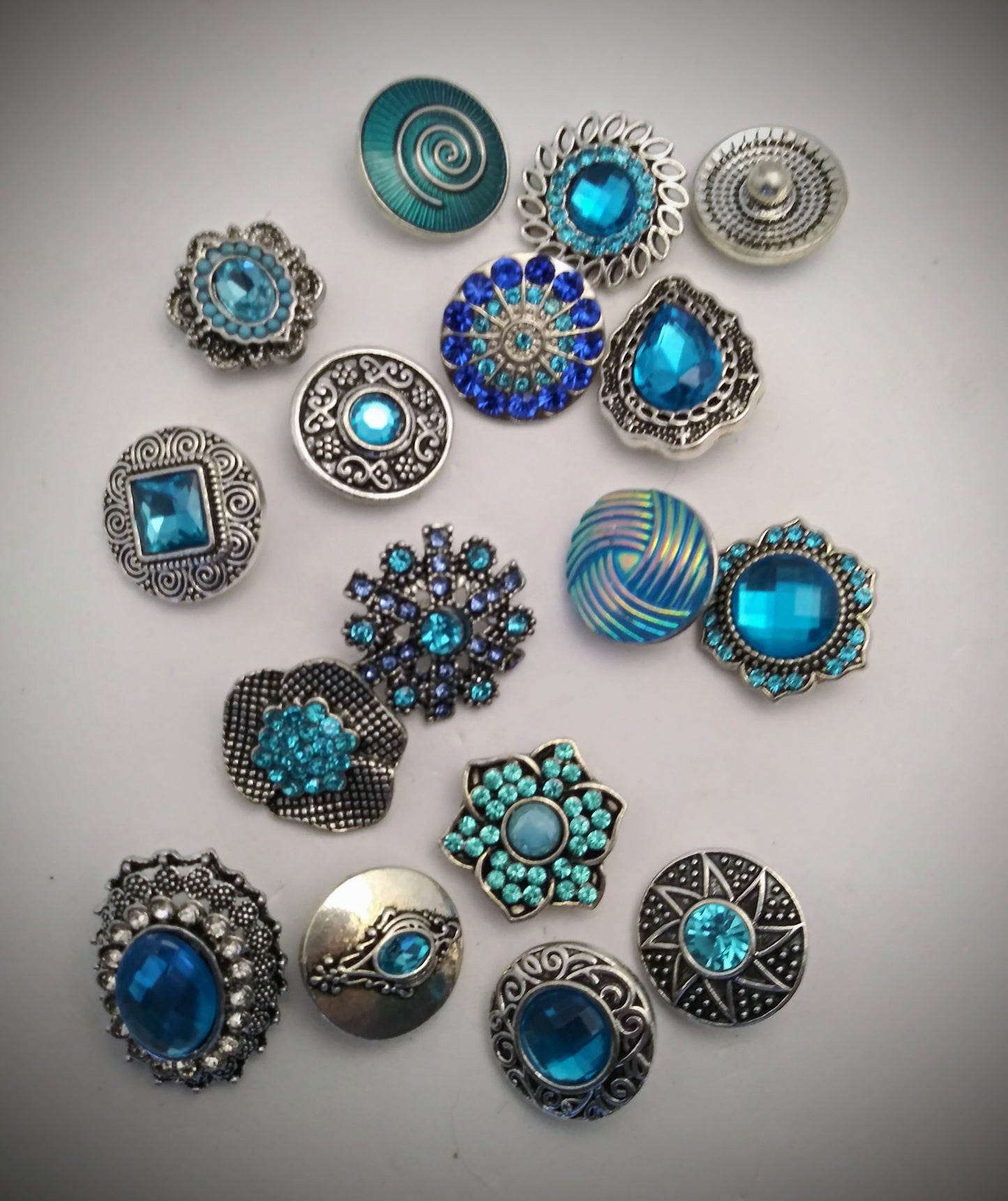 A variety of blue snaps 18mm Bubble, Rhinestone, Metal, Vintage,  Flower, Spiril